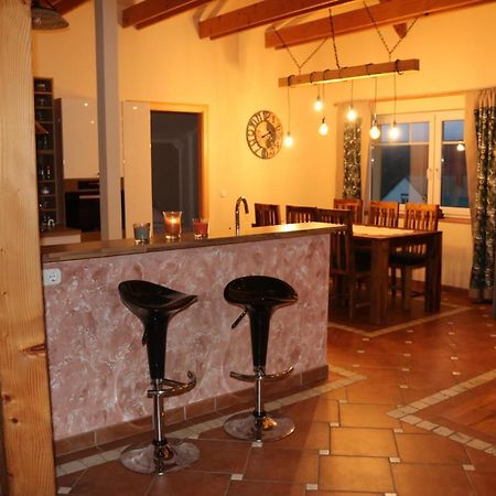 Helle, Offene Dachgeschosswohnung Mit Terrasse Oberloisdorf エクステリア 写真