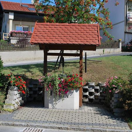 Helle, Offene Dachgeschosswohnung Mit Terrasse Oberloisdorf エクステリア 写真