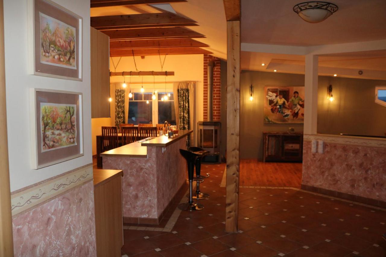 Helle, Offene Dachgeschosswohnung Mit Terrasse Oberloisdorf エクステリア 写真