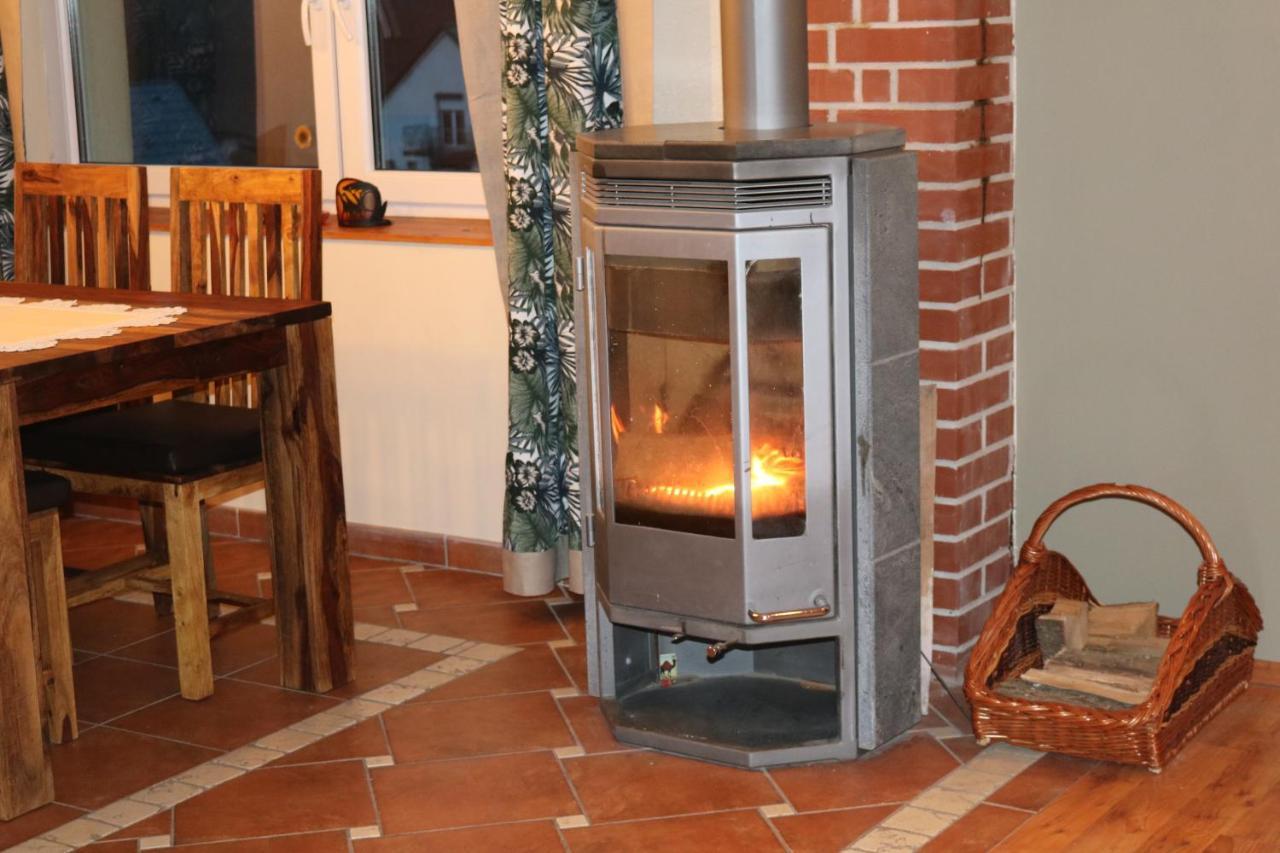 Helle, Offene Dachgeschosswohnung Mit Terrasse Oberloisdorf エクステリア 写真