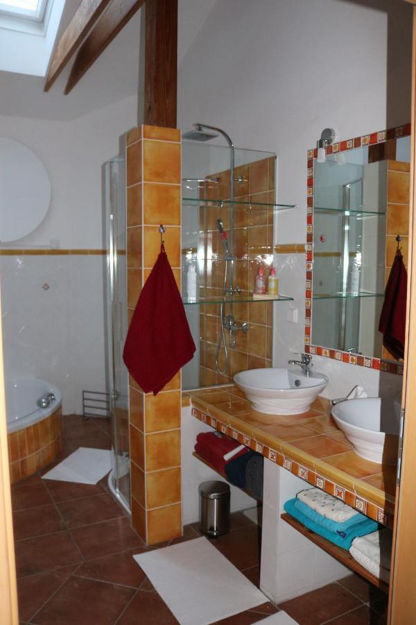 Helle, Offene Dachgeschosswohnung Mit Terrasse Oberloisdorf エクステリア 写真