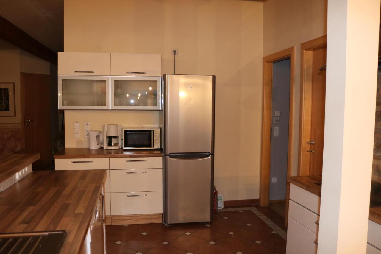 Helle, Offene Dachgeschosswohnung Mit Terrasse Oberloisdorf エクステリア 写真