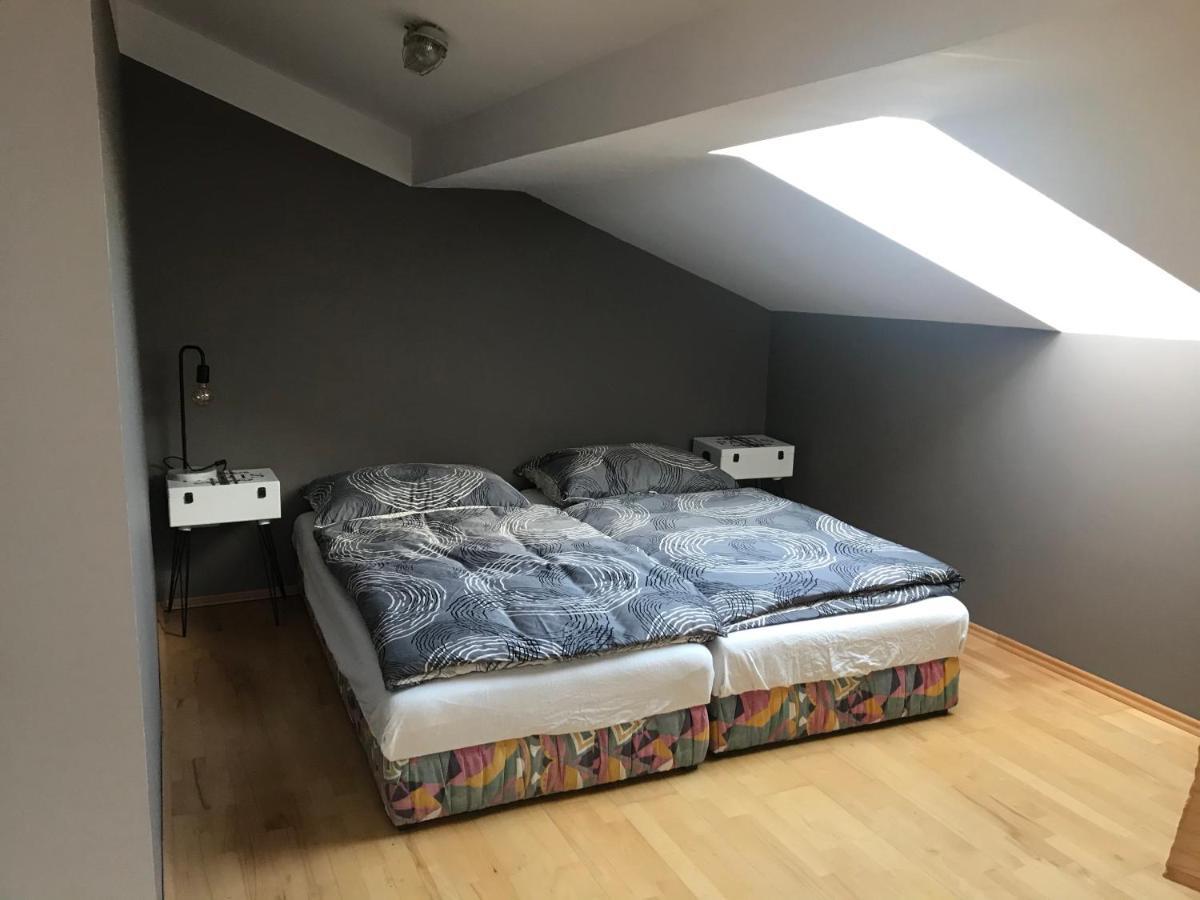 Helle, Offene Dachgeschosswohnung Mit Terrasse Oberloisdorf エクステリア 写真