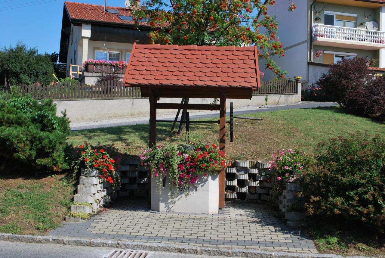 Helle, Offene Dachgeschosswohnung Mit Terrasse Oberloisdorf エクステリア 写真